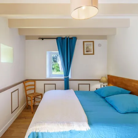 Holiday home La Chaumiere De Quelarn By Interhome *