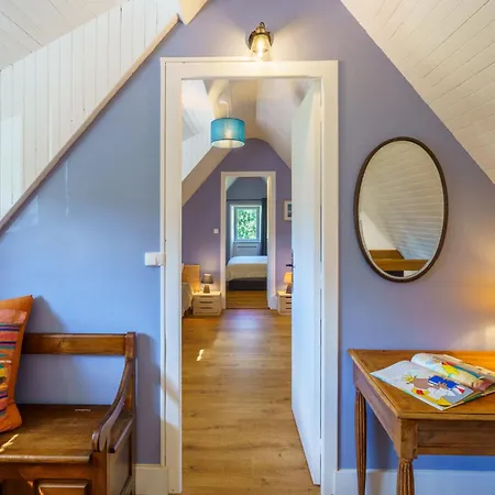 Holiday home La Chaumiere De Quelarn By Interhome