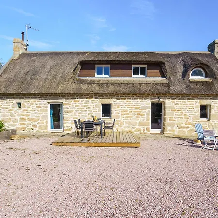 La Chaumiere De Quelarn By Interhome Holiday home Plobannalec-Lesconil